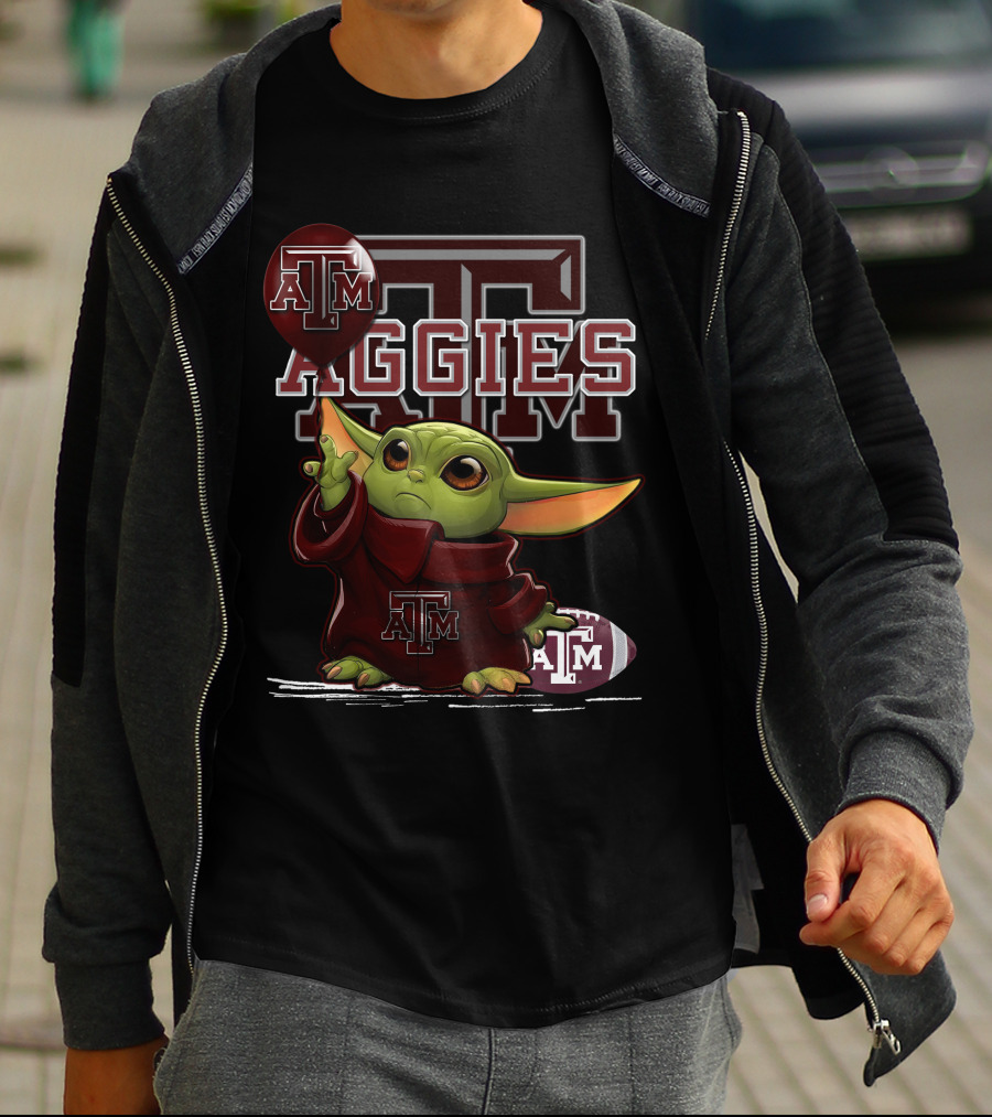 Yoda Holding Texas A&M Aggies Logo Balloon With Aggies Football T-Shirt
