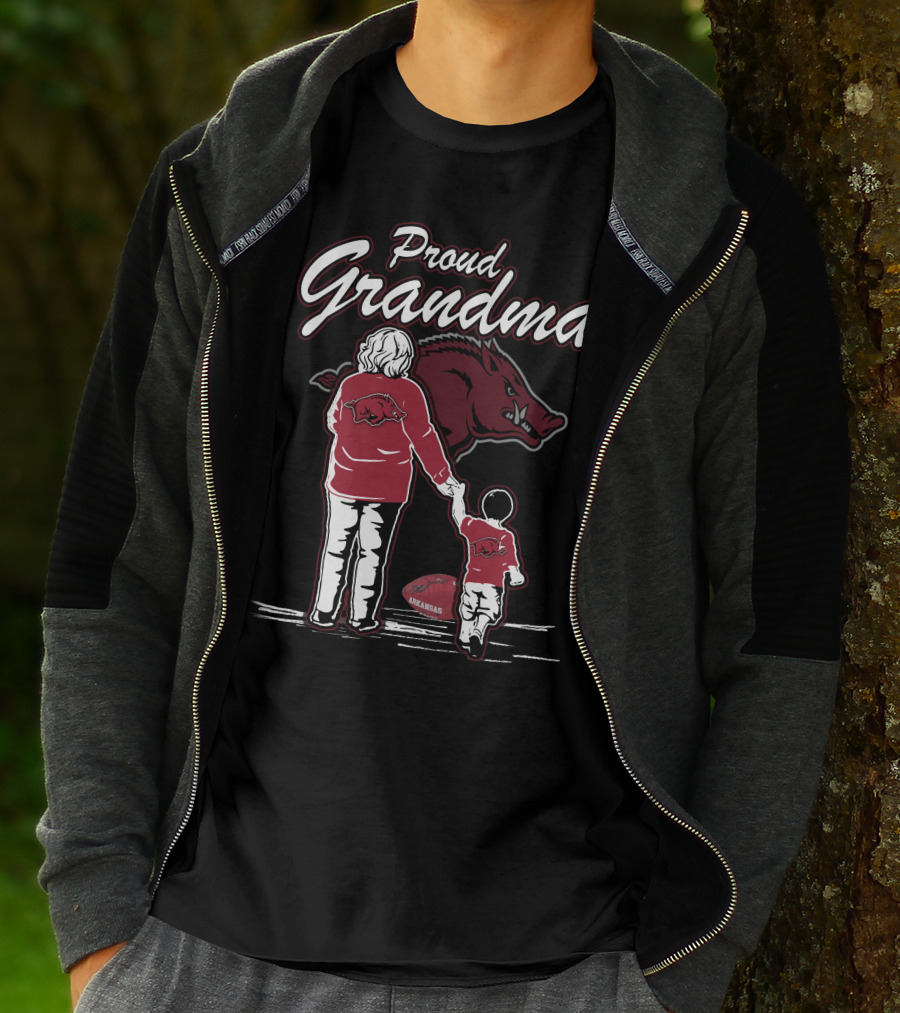 Proud Grandma Arkansas Razorbacks Walking With Child Razorback Football T-Shirt
