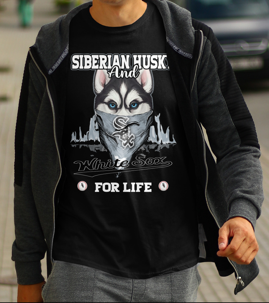 Siberian Husky And White Sox For Life T-Shirt