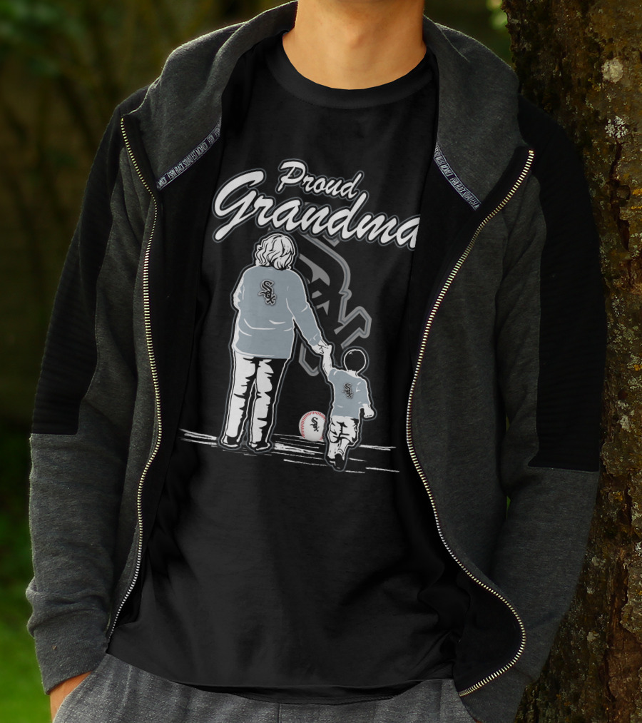 Proud Grandma Chicago White Sox T-Shirt