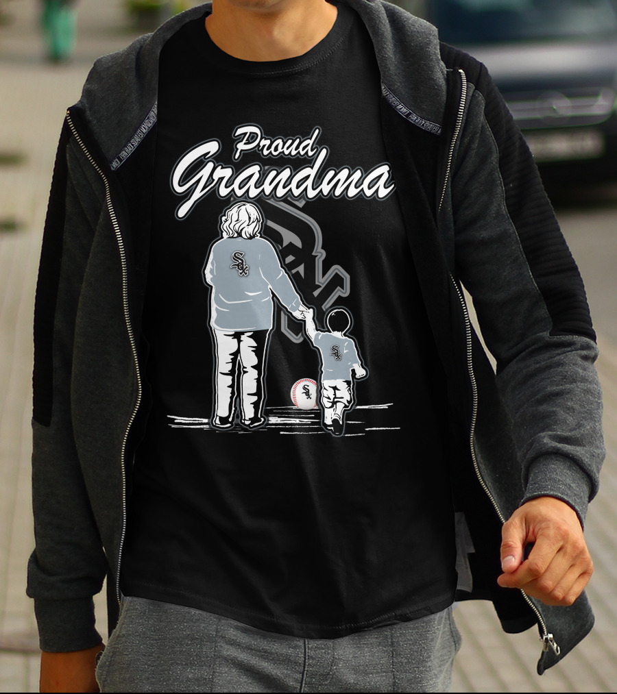Proud Grandma Chicago White Sox T-Shirt