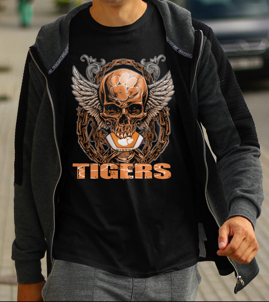 Clemson Tigers Skull Wings Emblem T-Shirt