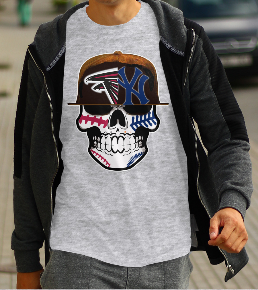 Atlanta Falcons New York Yankees Skull Baseball Football Fusion T-Shirt