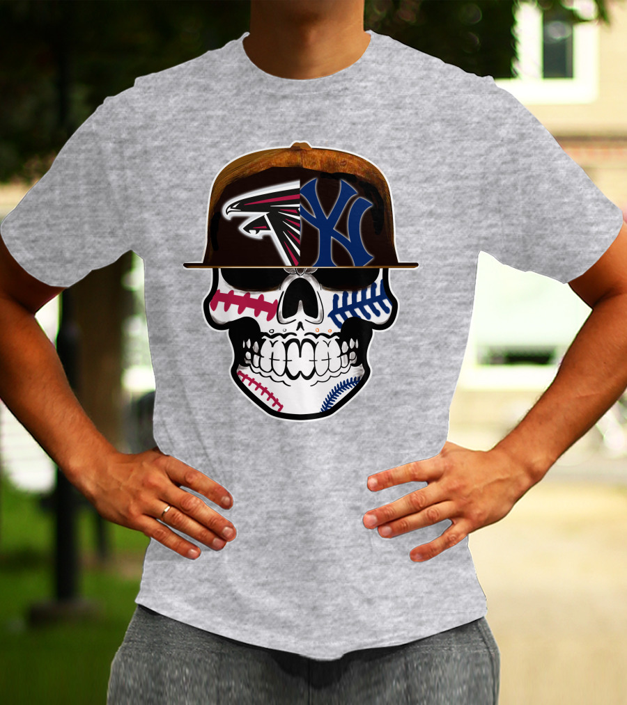 Atlanta Falcons New York Yankees Skull Baseball Football Fusion T-Shirt