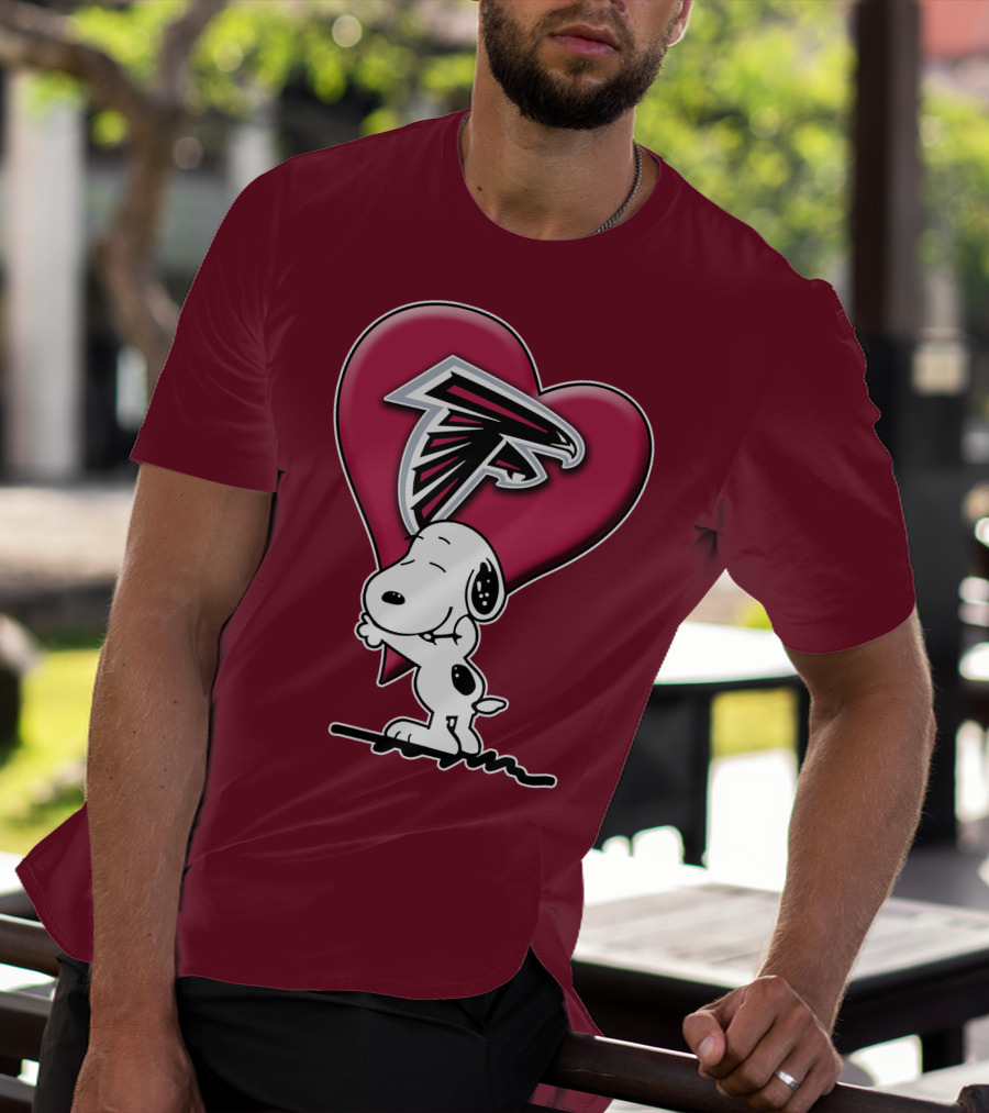 Snoopy Hugging Atlanta Falcons Heart T-Shirt