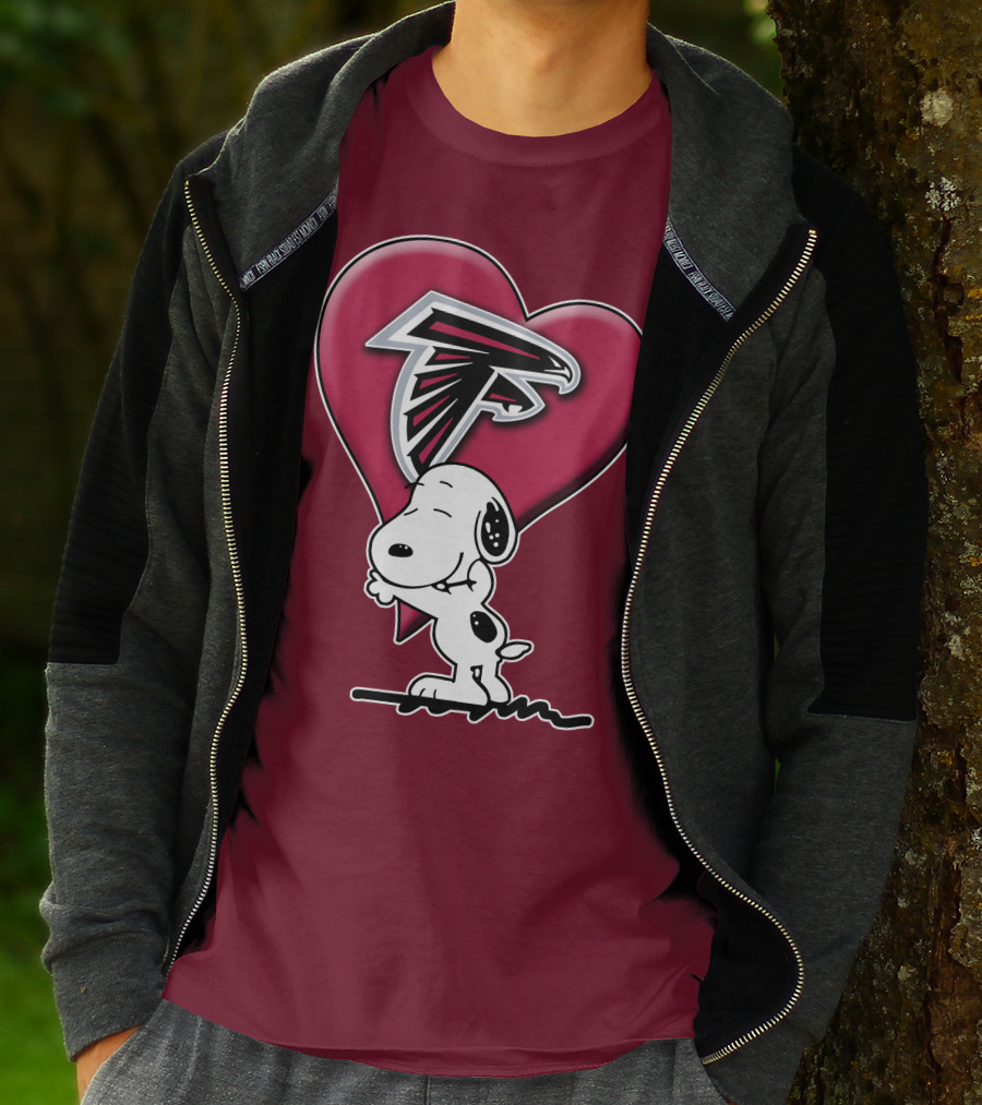 Snoopy Hugging Atlanta Falcons Heart T-Shirt