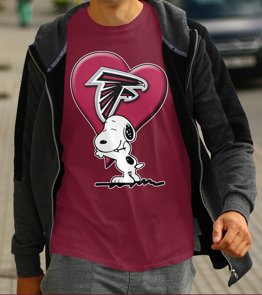 Snoopy Hugging Atlanta Falcons Heart T-Shirt