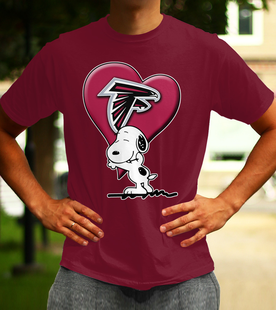 Snoopy Hugging Atlanta Falcons Heart T-Shirt