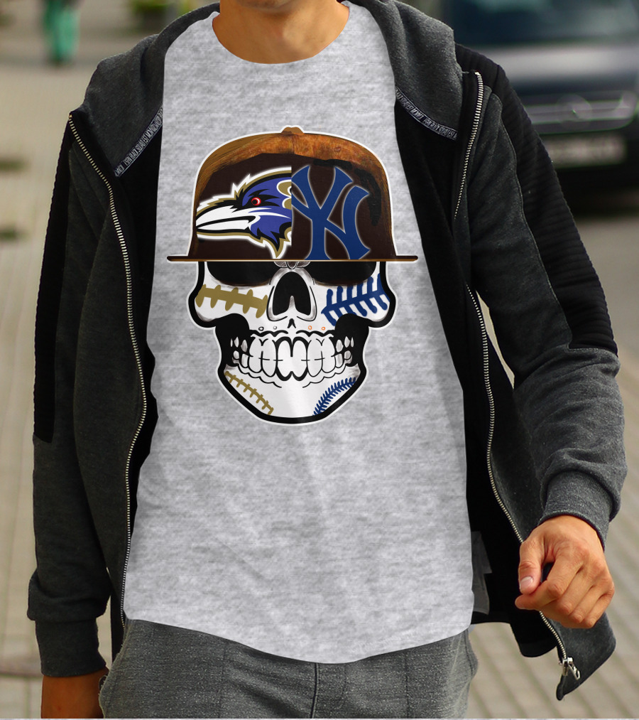 Baltimore Ravens New York Yankees Skull Hat T-Shirt