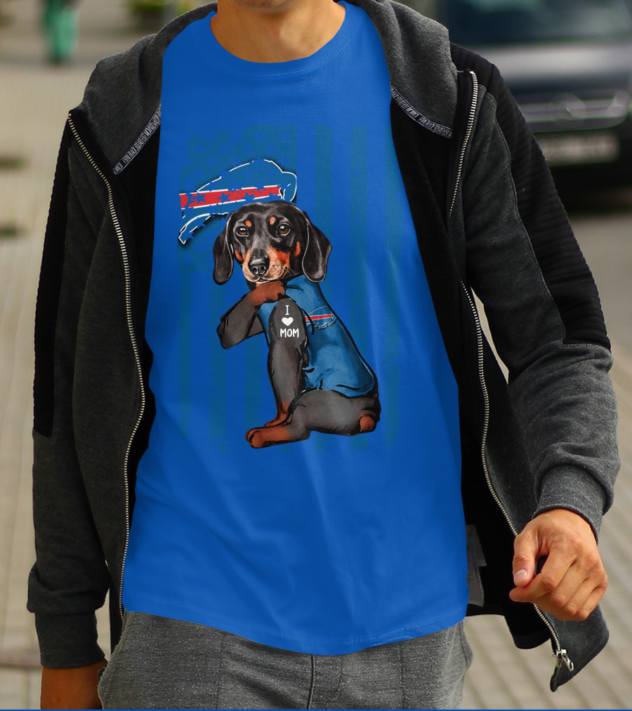 Dachshund Wearing Buffalo Bills Gear I Love Mom T-Shirt