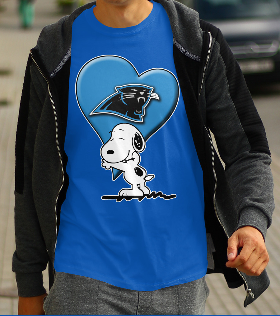 Snoopy Hugging Carolina Panthers Heart With Iconic T-Shirt