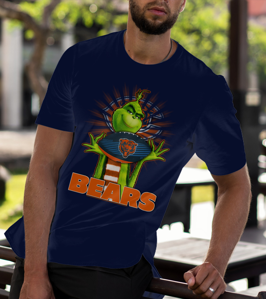 Grinch Holding Chicago Bears Football BEARS T-Shirt
