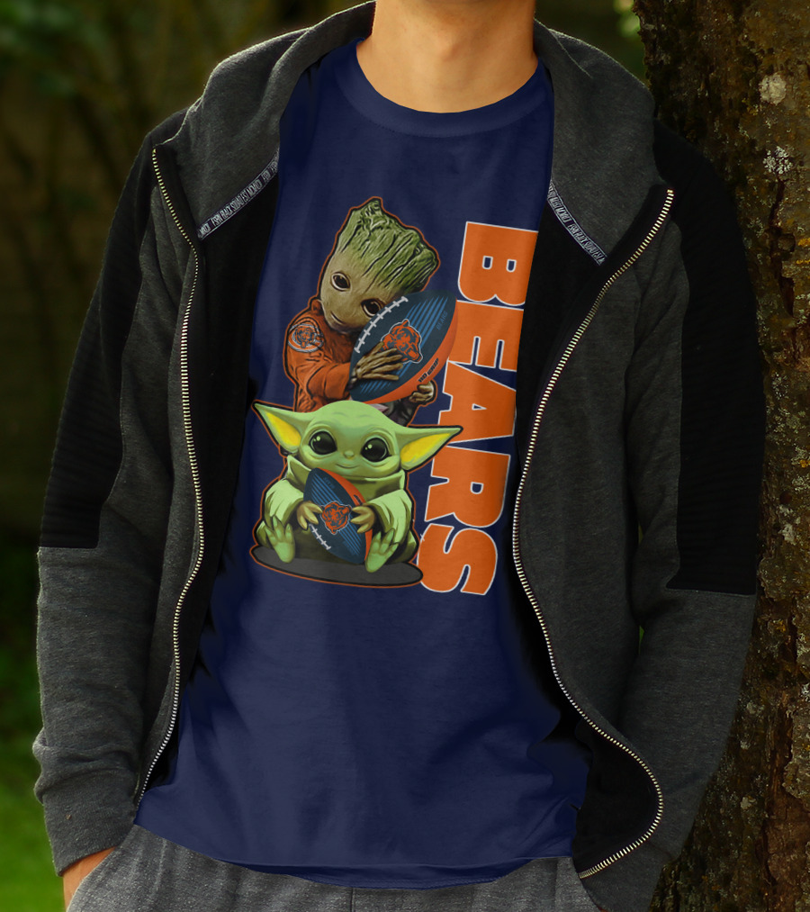Grzd CHICAGO BEARS Baby Groot And Baby Yoda Football T-Shirt
