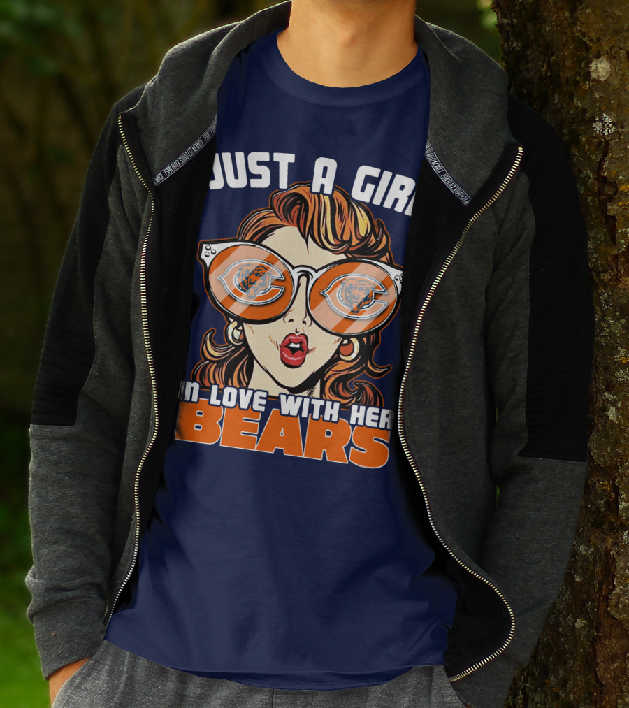 Just A Girl In Love With Her Chicago Bears T-Shirt