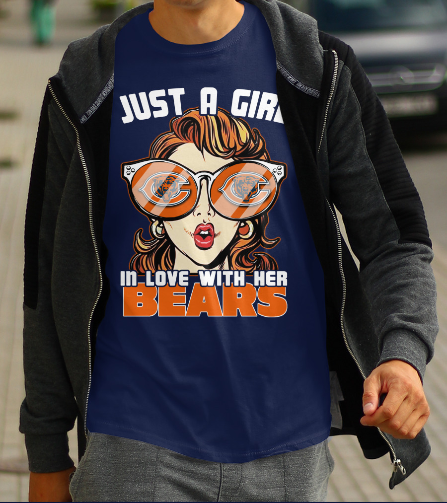 Just A Girl In Love With Her Chicago Bears T-Shirt