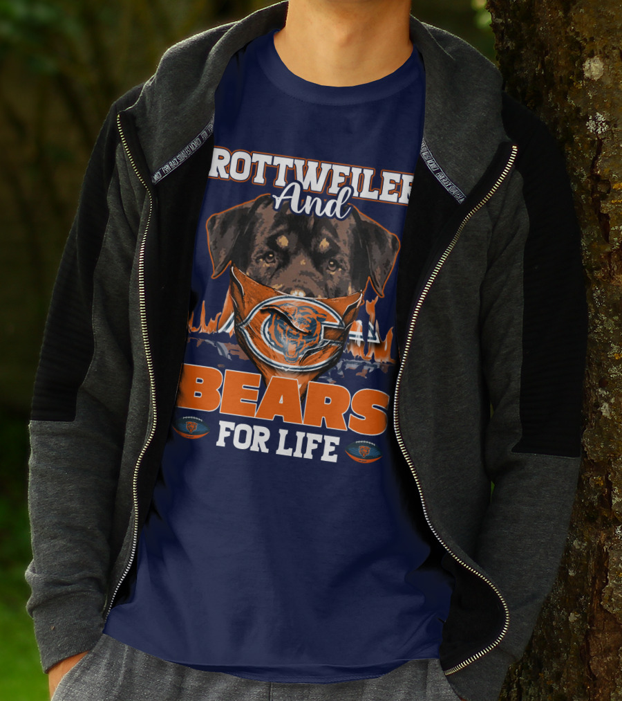 Rottweiler And Chicago Bears For Life T-Shirt