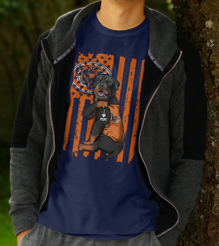 Rottweiler CHICAGO BEARS I Love Mom American Flag T-Shirt