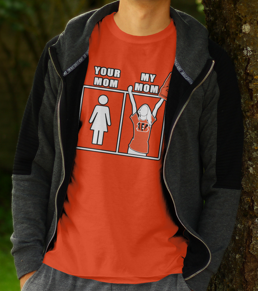 Cincinnati Bengals 30 Your Mom My Mom Bengals Fan Foam Finger T-Shirt