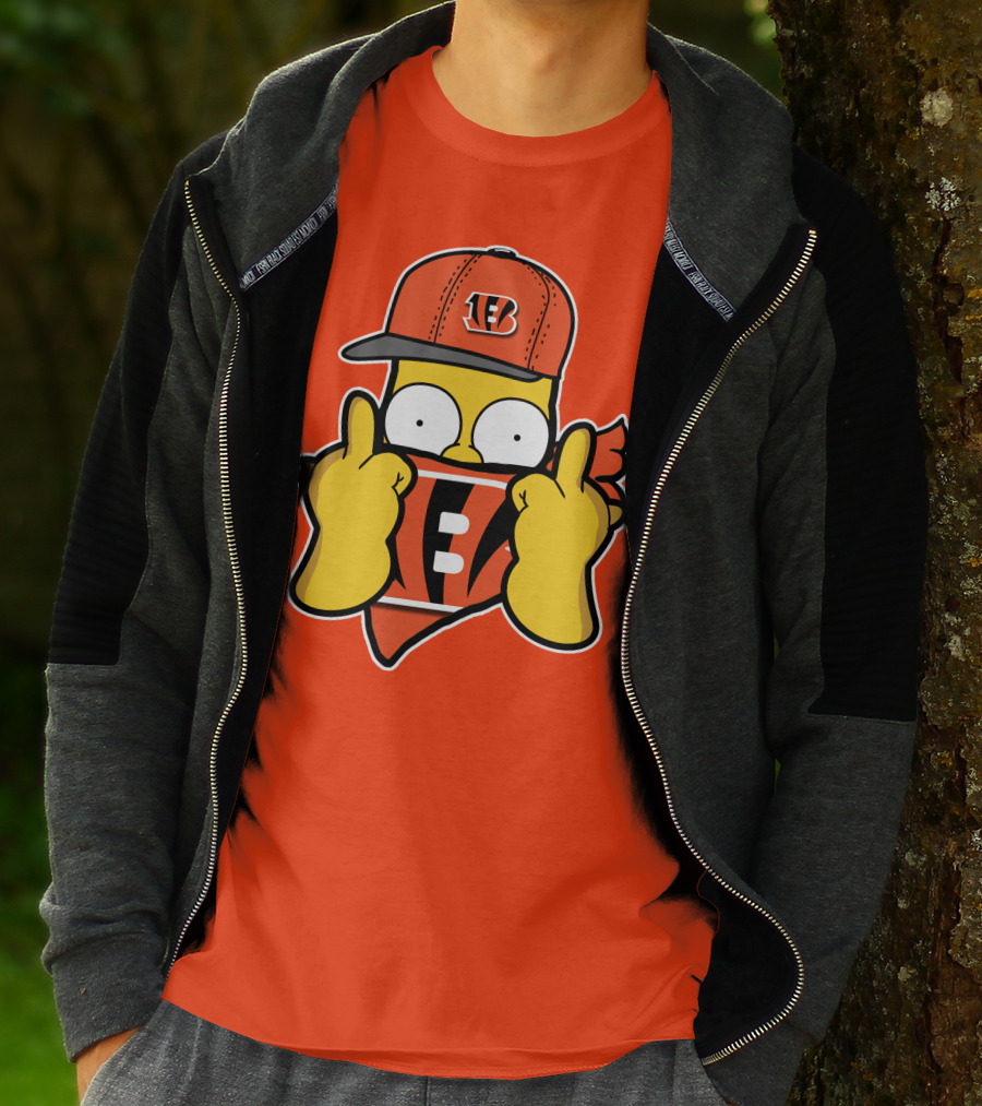 Cincinnati Bengals Fan Cartoon Character With Logo Cap And Scarf T-Shirt