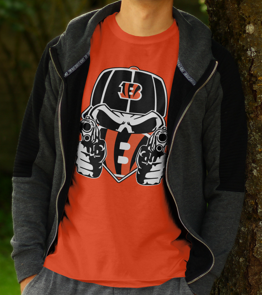 Cincinnati Bengals Armed Skeleton Illustration With Team Helmet T-Shirt