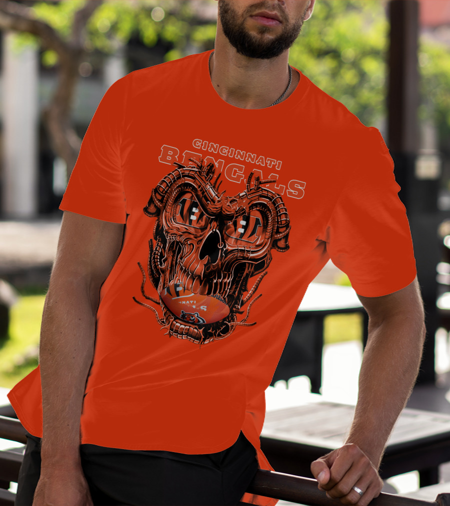 CINCINNATI BENGALS Dragonskull Football T-Shirt
