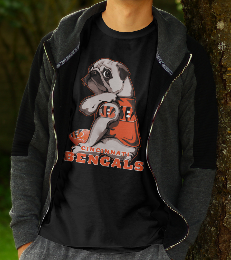 Cincinnati Bengals Pug Football T-Shirt