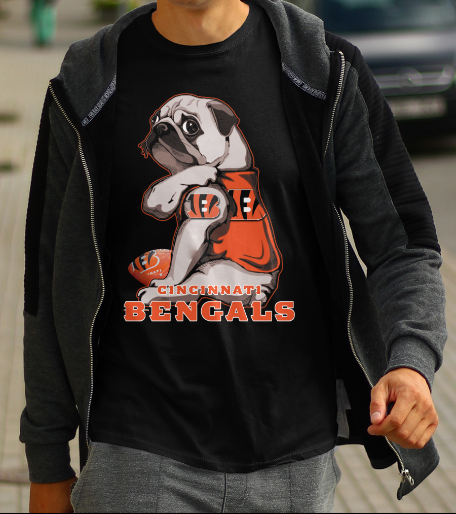 Cincinnati Bengals Pug Football T-Shirt