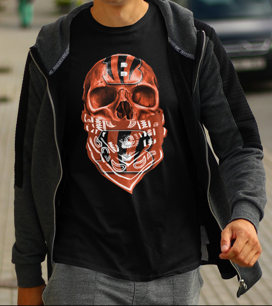Cincinnati Bengals Skull Bandana Fan T-Shirt