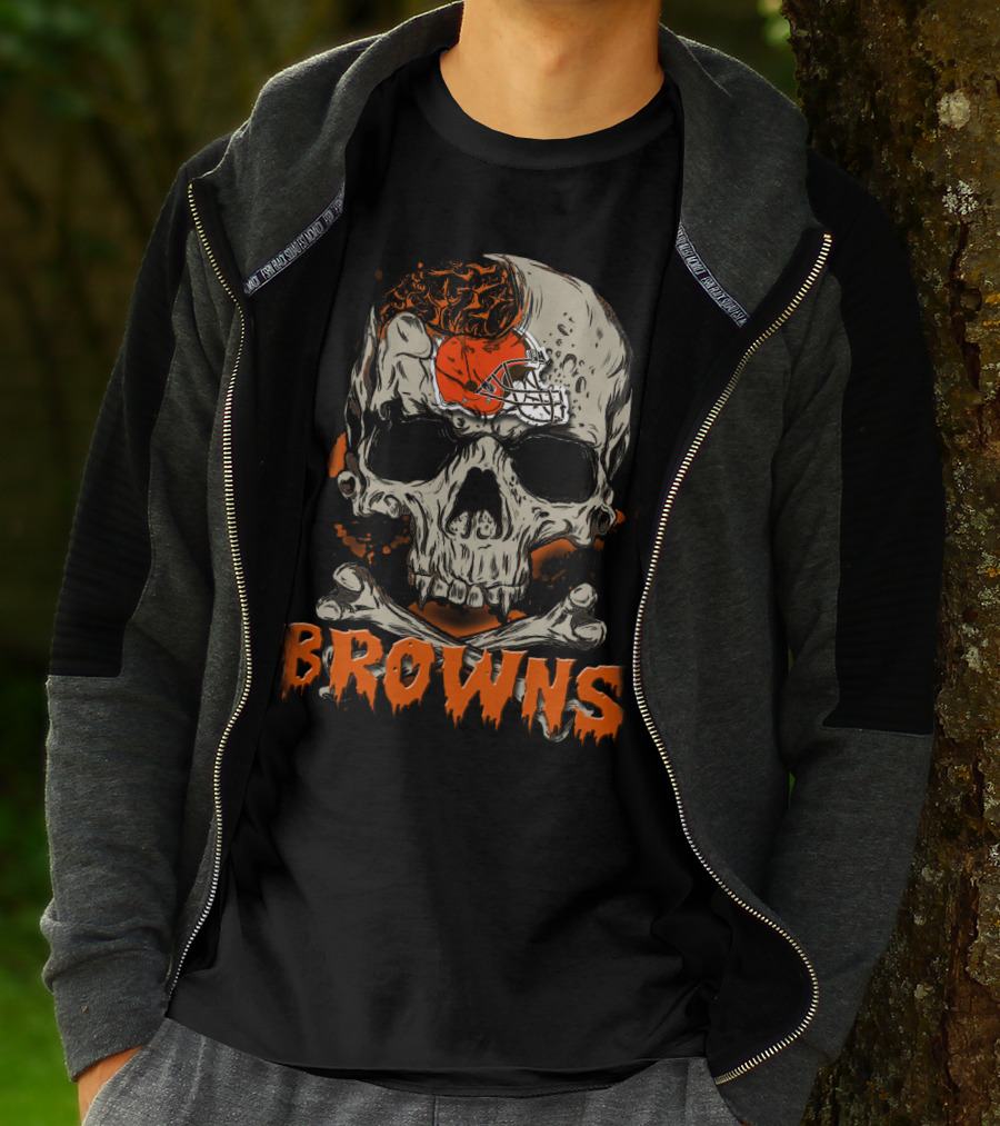 Cleveland Browns Skull And Crossbones Helmet T-Shirt