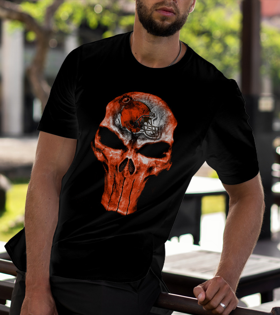 Cleveland Browns Skull Helmet 40 T-Shirt