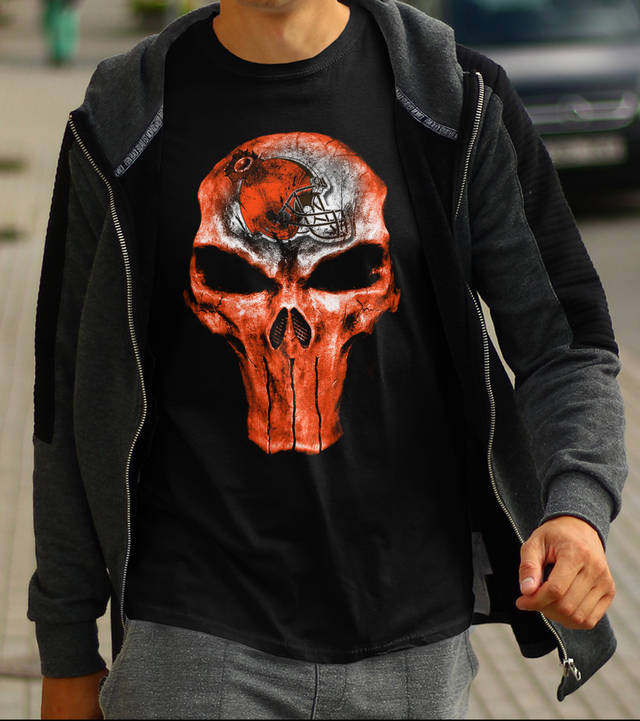 Cleveland Browns Skull Helmet 40 T-Shirt