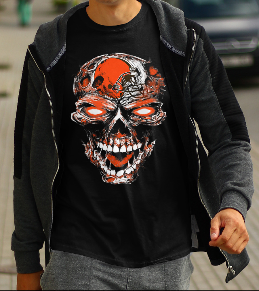 Cleveland Browns Skull Design 43 Orange Helmet Football Fan T-Shirt