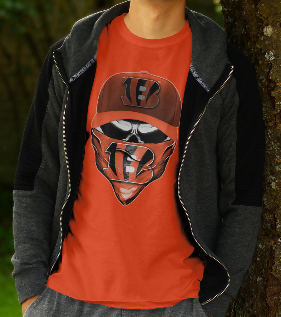 Cincinnati Bengals Skull Mask V6 T-Shirt