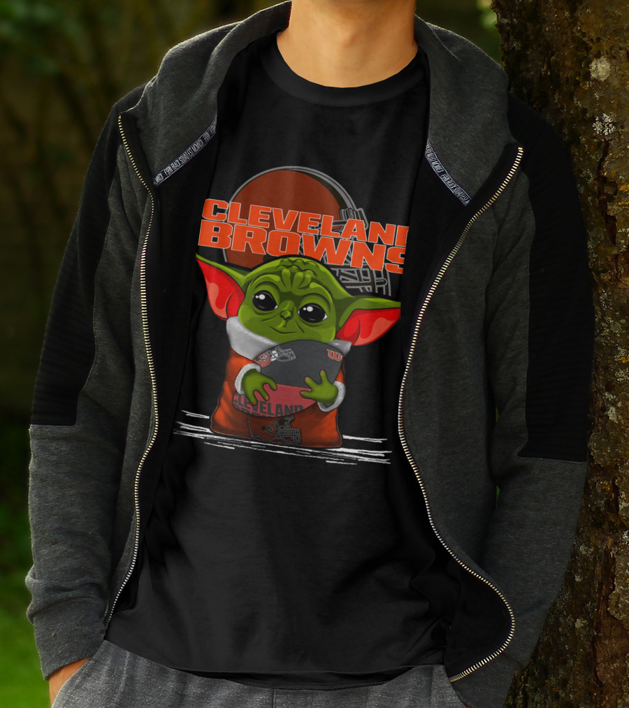 Cleveland Browns Yoda Holding Football T-Shirt