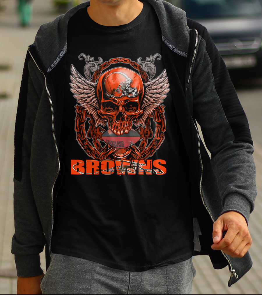 Cleveland Browns Winged Skull Football Chain T-Shirt