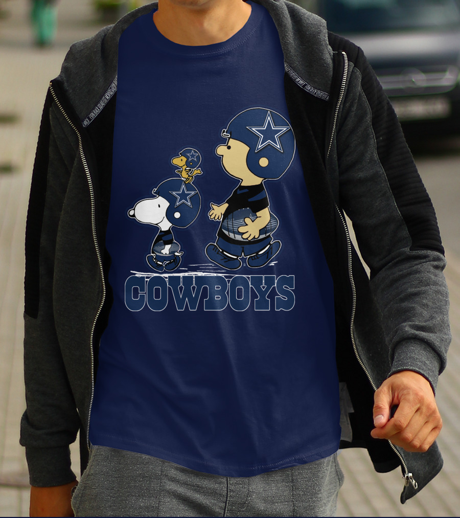 Snoopy Charlie Brown Dallas Cowboys Football Stars T-Shirt