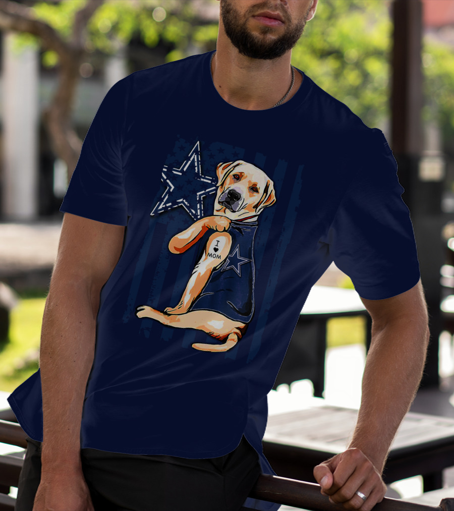 Labrador Retriever Loves Mom Dallas Cowboys Fan T-Shirt