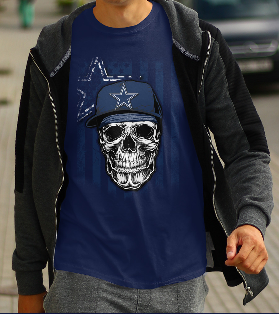 Skull Dallas Cowboys Star Cap With Stripes Background T-Shirt
