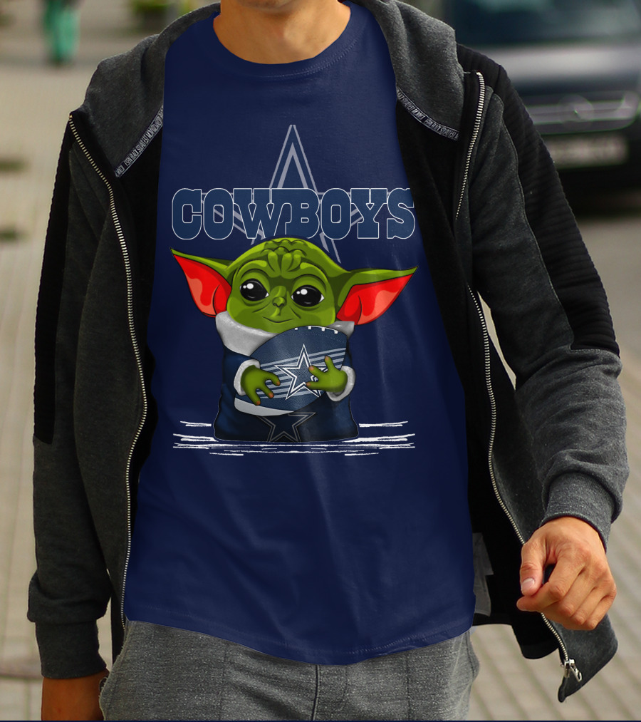 COWBOYS Yoda Holding Football Star T-Shirt