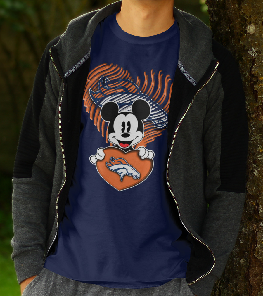 Mickey Mouse Holding Denver Broncos Logo Heart With Bronco Horse Outline T-Shirt