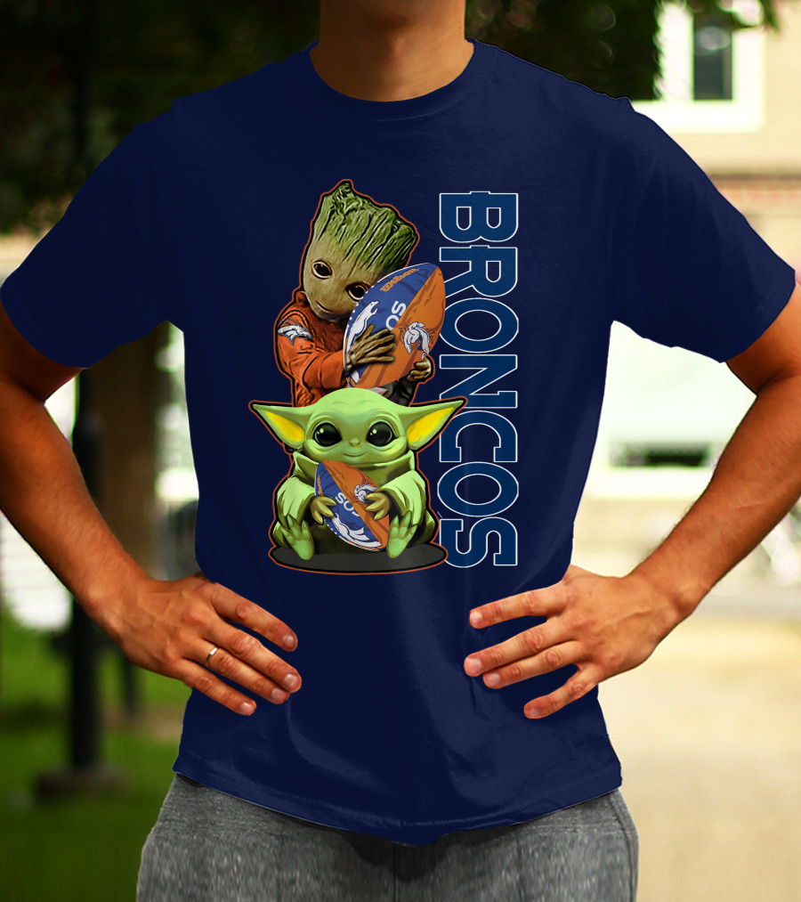 Grzd Denver Broncos Groot And Baby Yoda Holding Broncos Football T-Shirt