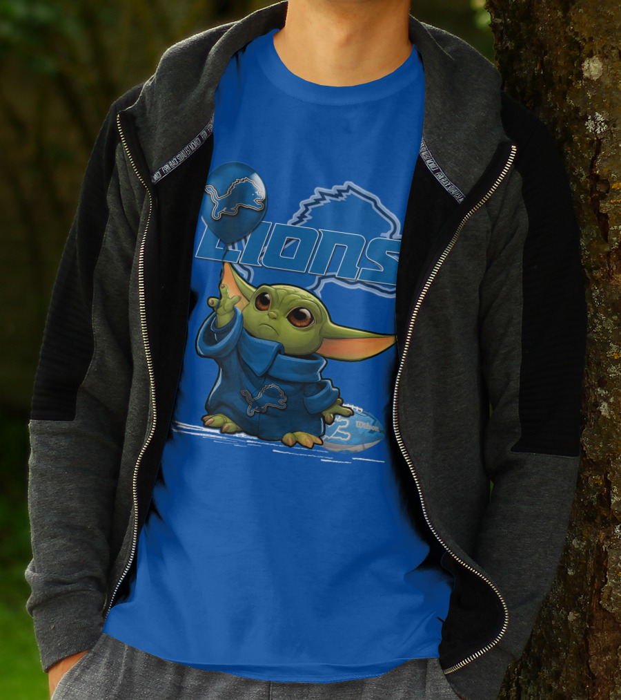 Yoda Detroit Lions Wilson Balloon Football Iconic Crossover T-Shirt