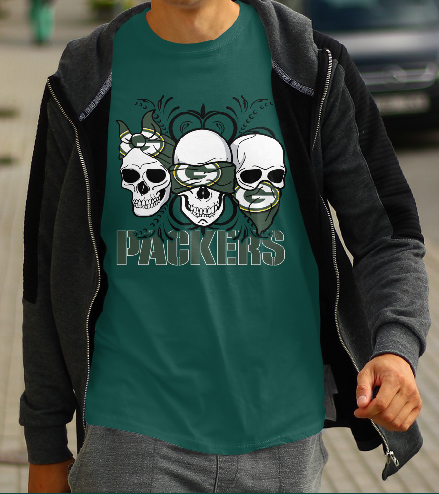 Packers Three Skulls With Green Bay Bandanas T-Shirt