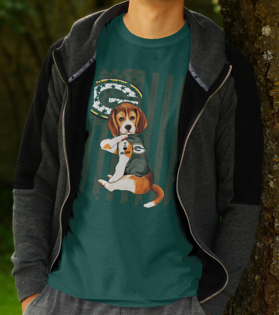 Beagle Wearing Green Bay Packers Jersey With I Love Mom Tattoo T-Shirt