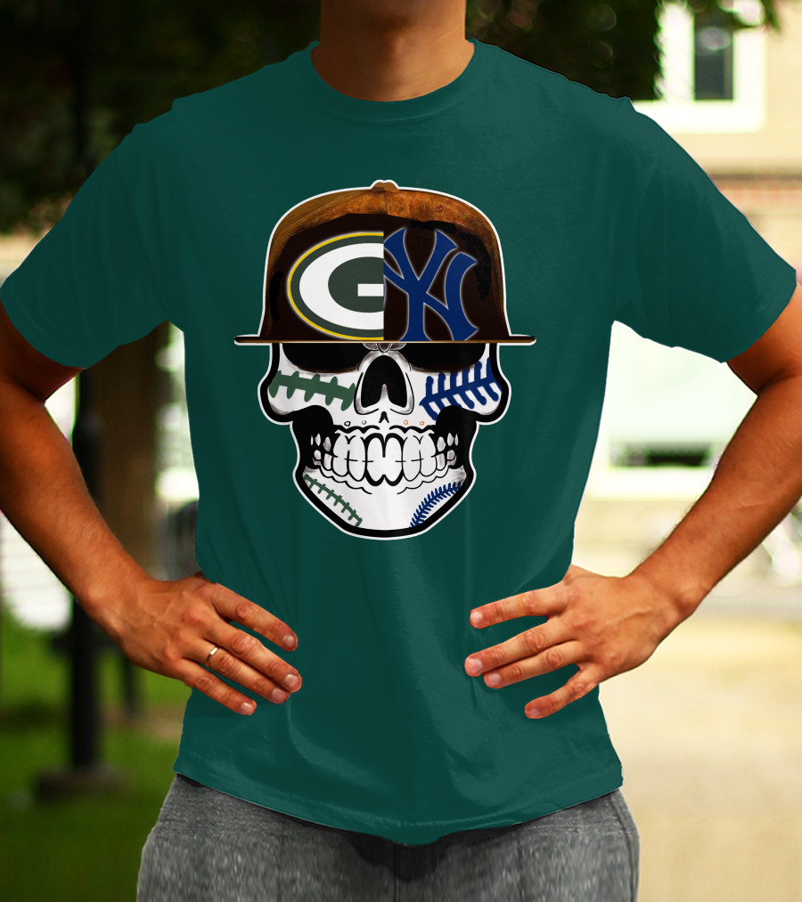 Green Bay Packers New York Yankees Split Skull Cap T-Shirt