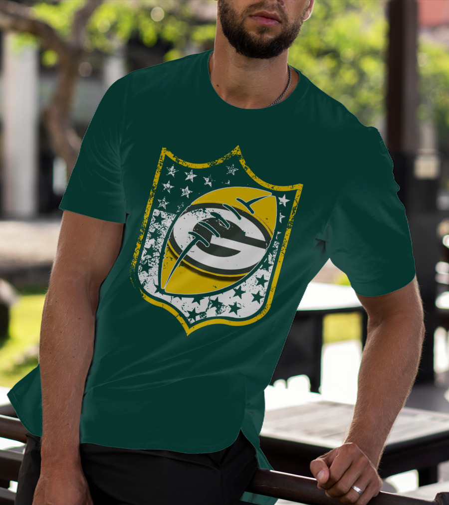 Green Bay Packers 33 Vintage Shield Football T-Shirt