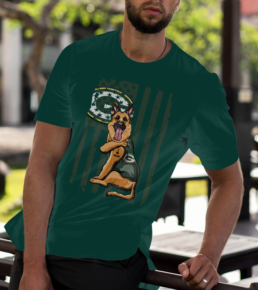 German Shepherd I Love Mom Green Bay Packers Fan T-Shirt