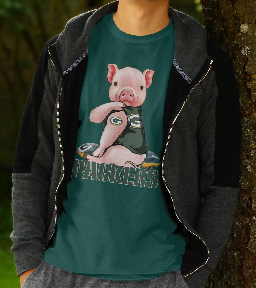 Green Bay Packers Pig Holding Football T-Shirt