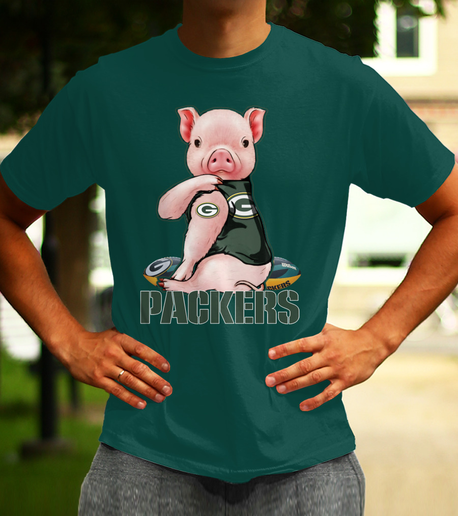 Green Bay Packers Pig Holding Football T-Shirt