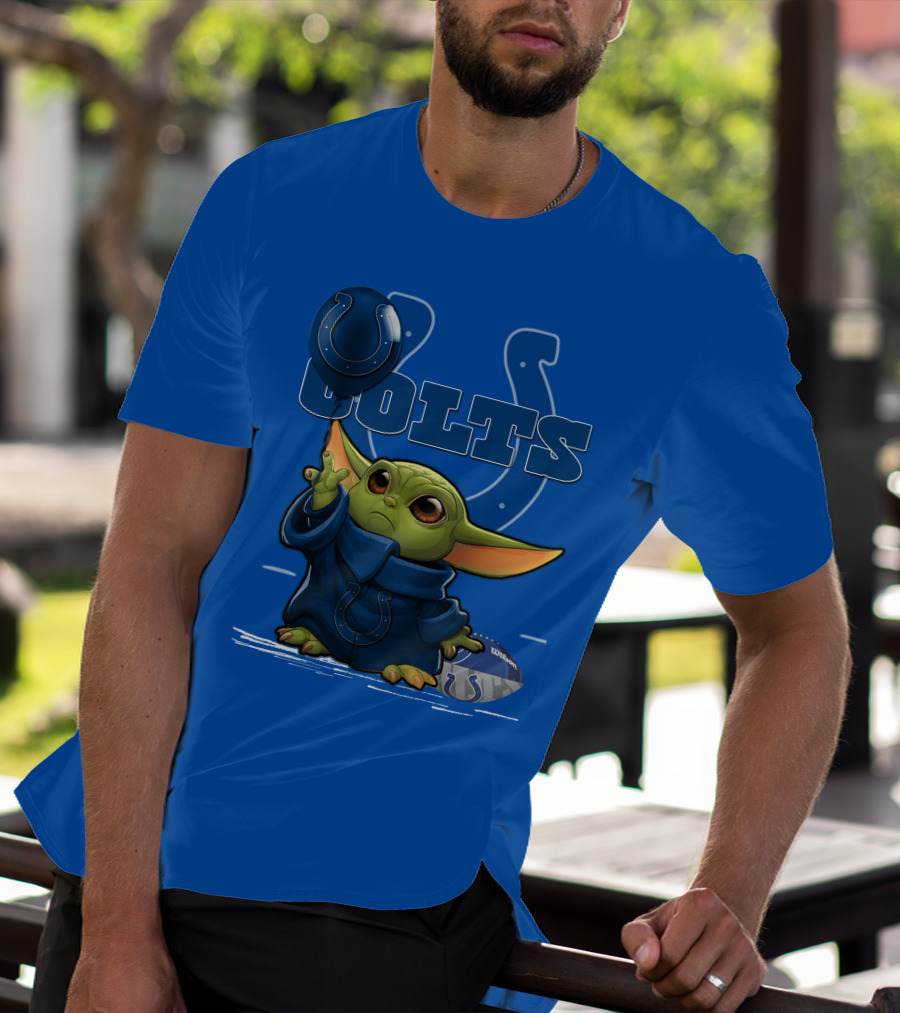 Colts Yoda Holding Horseshoe Balloon And Football T-Shirt